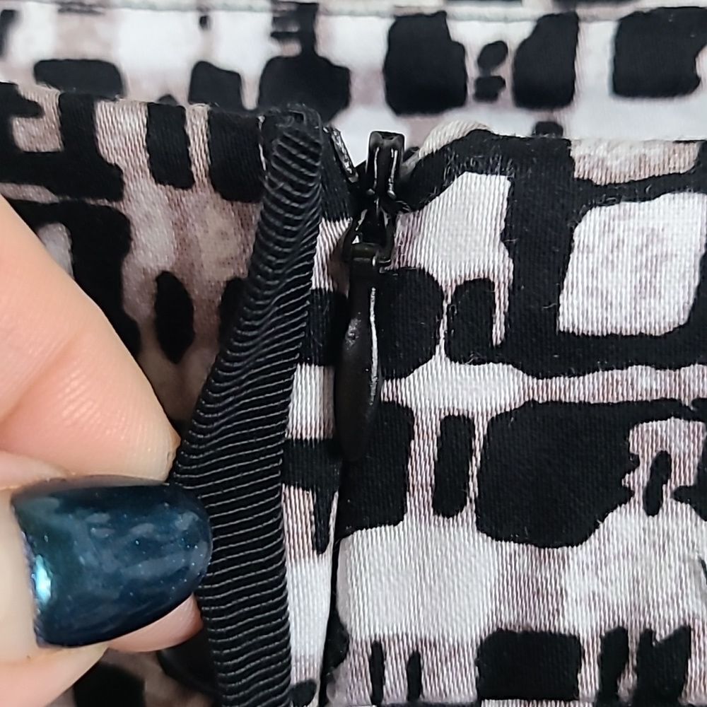 Valerie Bertinelli Pencil Skirt 6 Black White Abstract Print Career Wear NWT - Picture 9 of 10